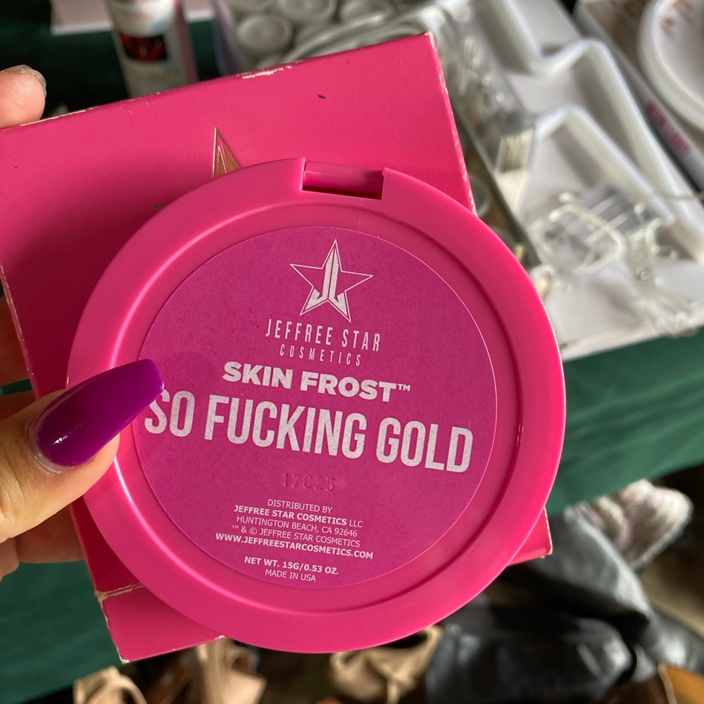 Jeffree Star skin frost highlight